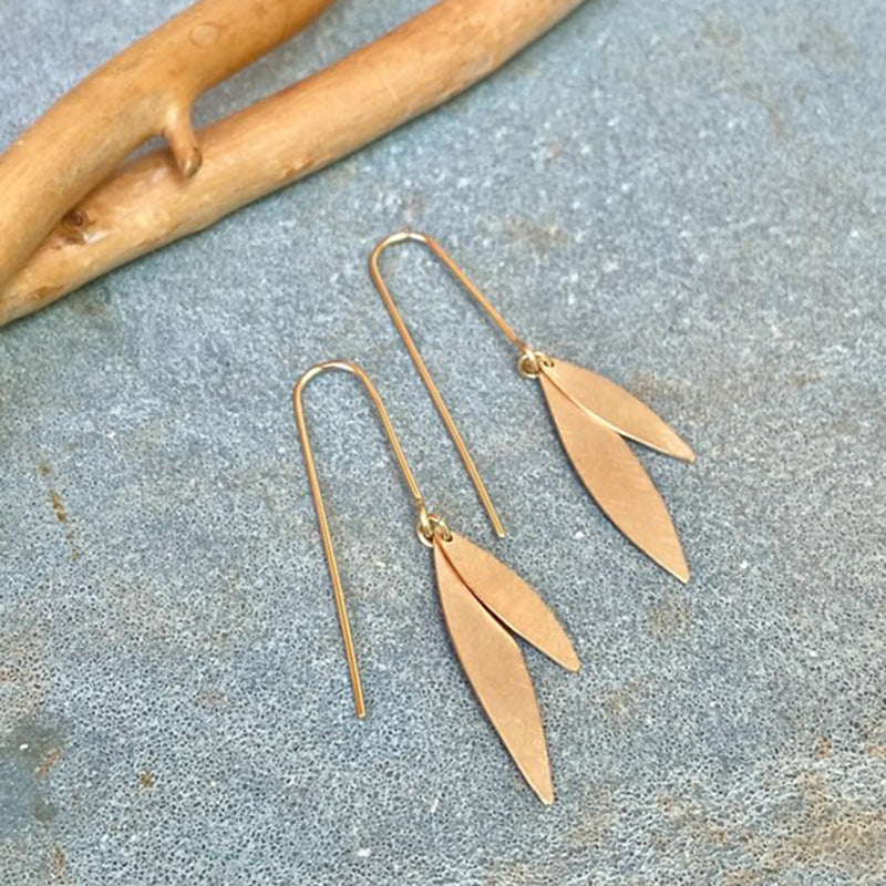 Wholesale  retro geometric spiral old metal earrings