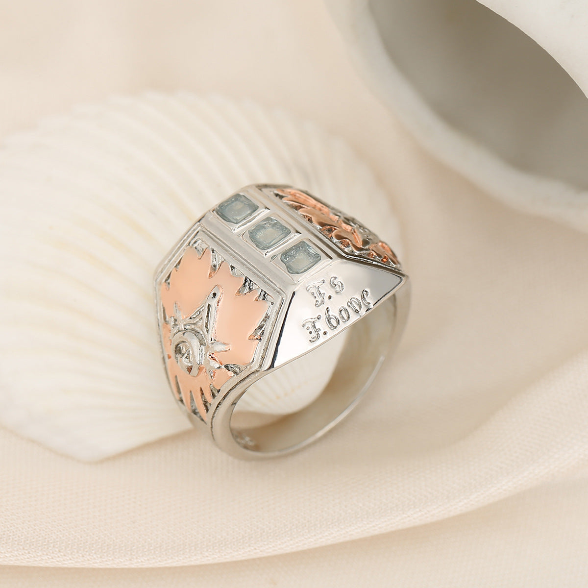 Wholesale  Exaggerated Stylish Trendyy Fashion Ring