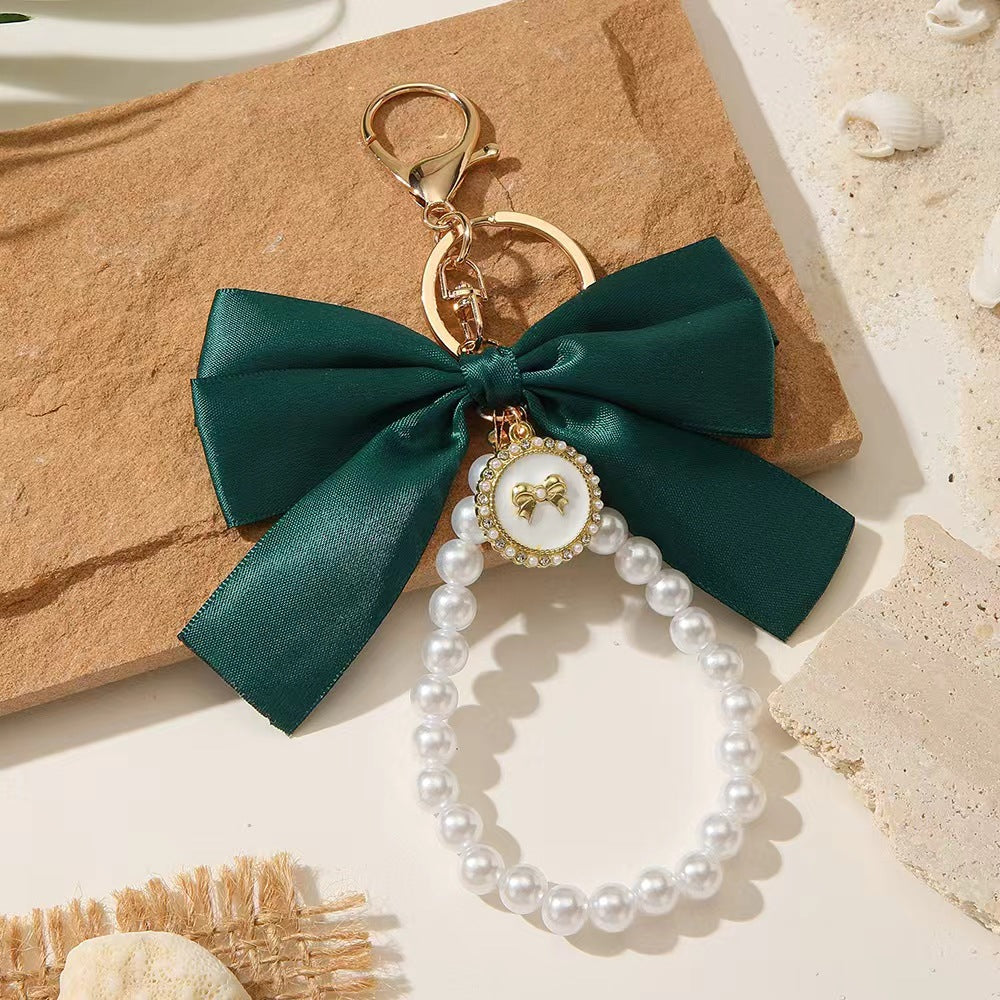 Wholesale Vintage Imitation Pearl Bow Keychain Pendant Alloy Car Key Accessory