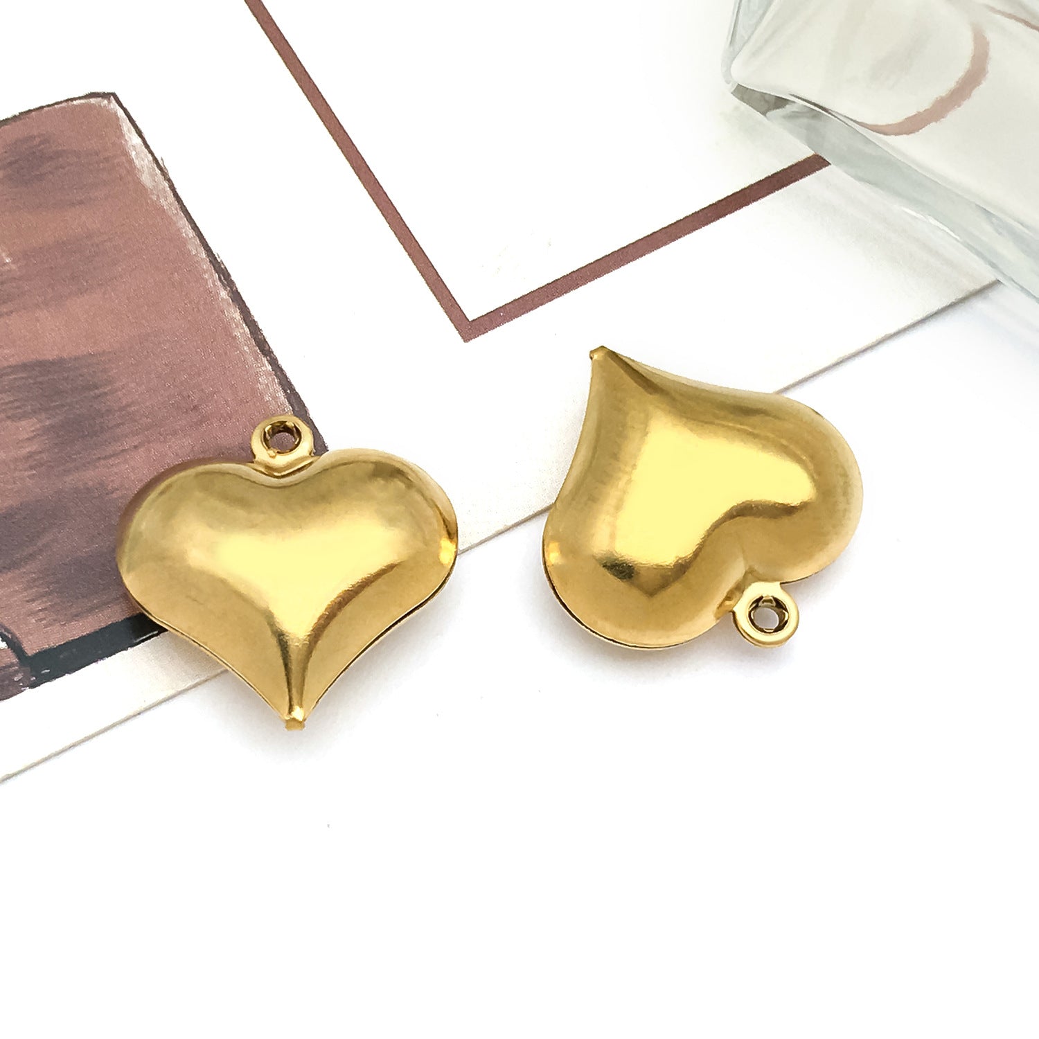 Wholesale Stainless steel vacuum plated hollow angel heart fruit  Charms