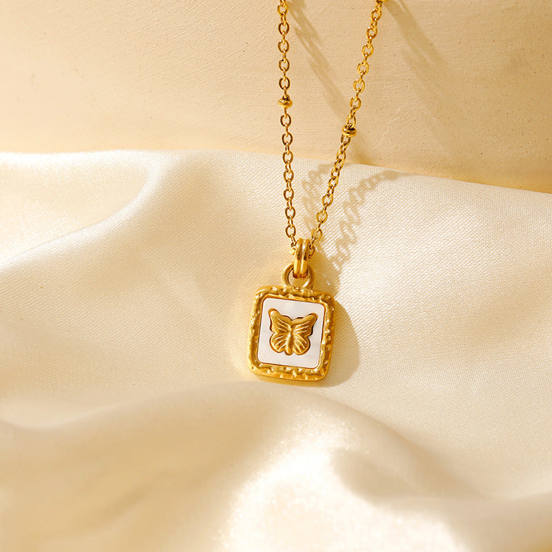 Wholesale shell pearl Stainless steel pendant 18K gold plated color butterfly moon white shell clavicle chain