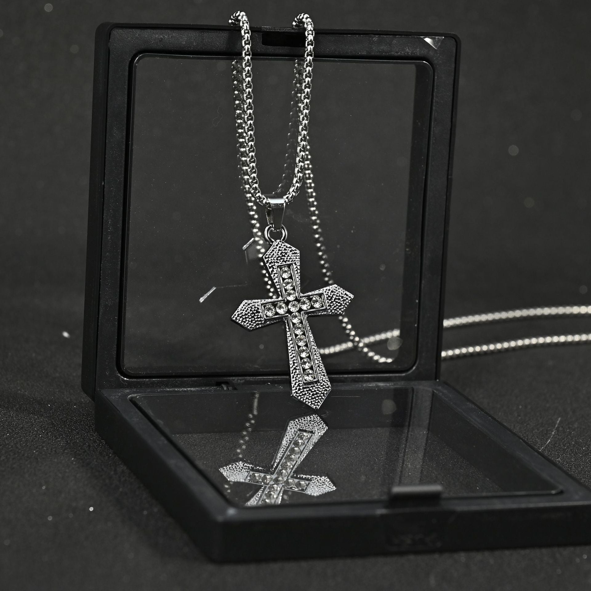 Wholesale Stainless Steel Long Hip Hop Heart Cross Rhinestone Necklace For Boutique Resale