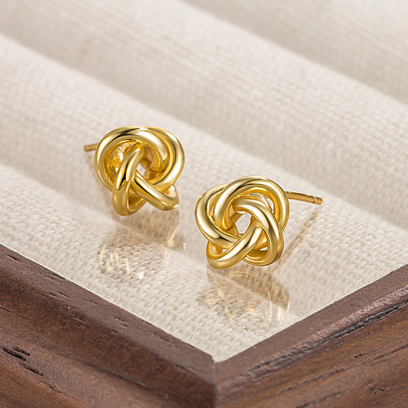 Wholesale Twisted Retro All-match Hollow Earrings