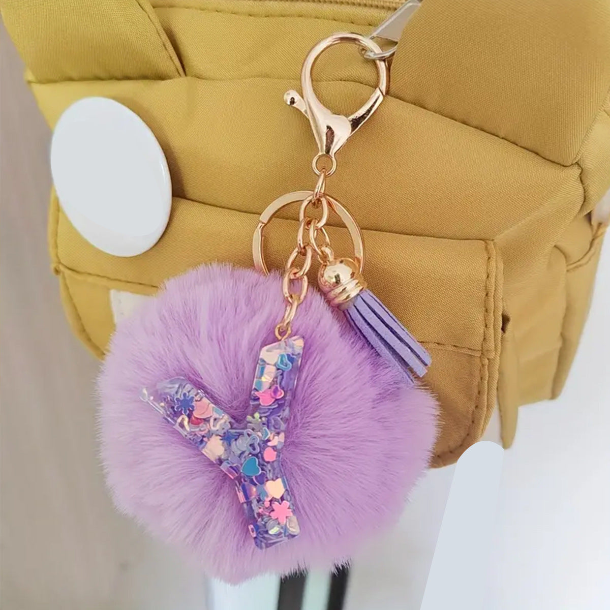 Wholesale Cute resin pom-pom 26 letter keychain