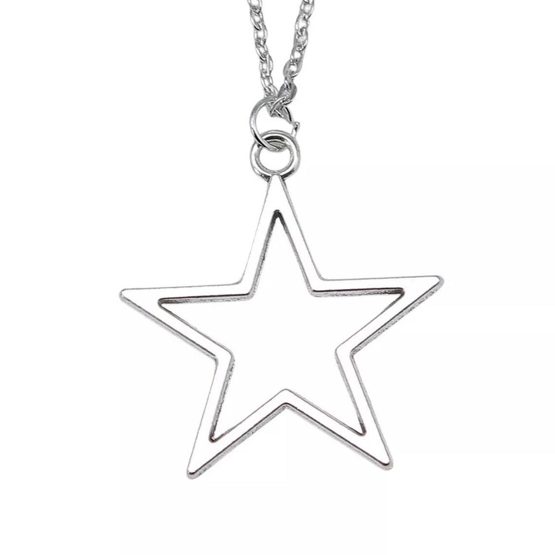 Wholesale  simple retro Silver 36 x33mm hollow star pendant necklaces