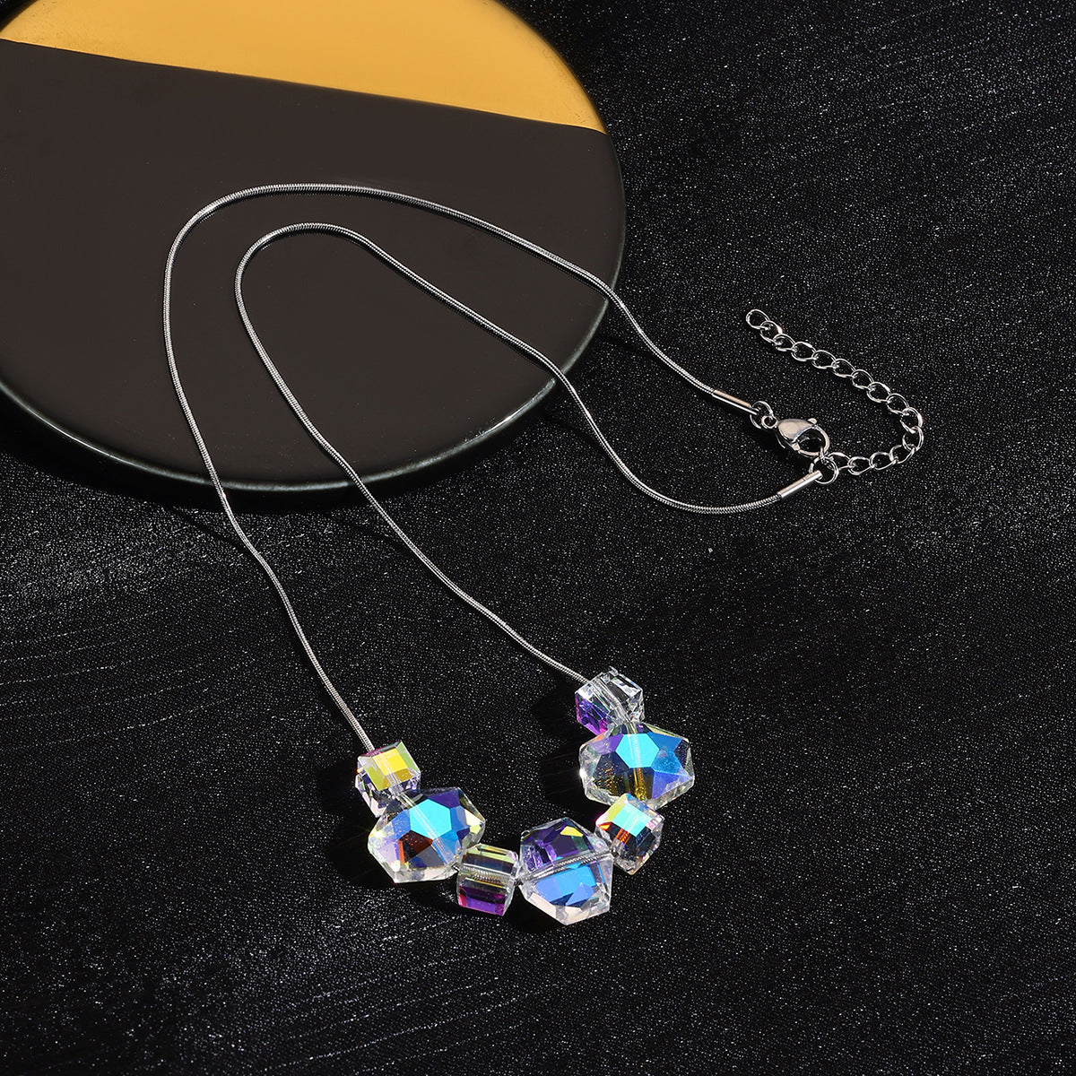 Wholesale  New Light Luxury Niche Crystal Necklace Women' s High-End Design Versatile Exquisite Fashion Crystal Pendant Necklace