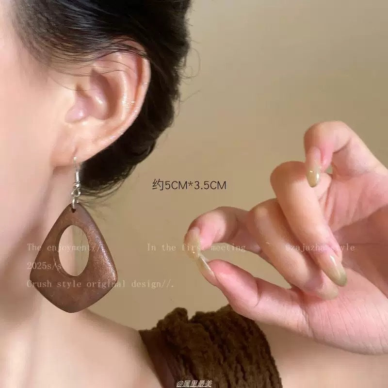 Wholesale Stylish Wooden Geometric Earrings Handmade New Chinese Style Fashion Accessory