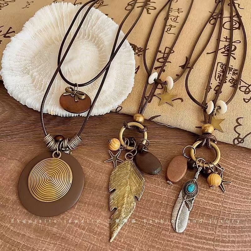 Wholesale Bronze Disc Necklace New Chinese Style Layering Jewelry Gift