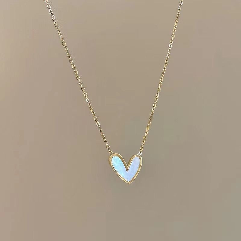 Wholesale Heart Shape Pendant Necklace Fashion Jewelry Accessory Boutique Resale Gift