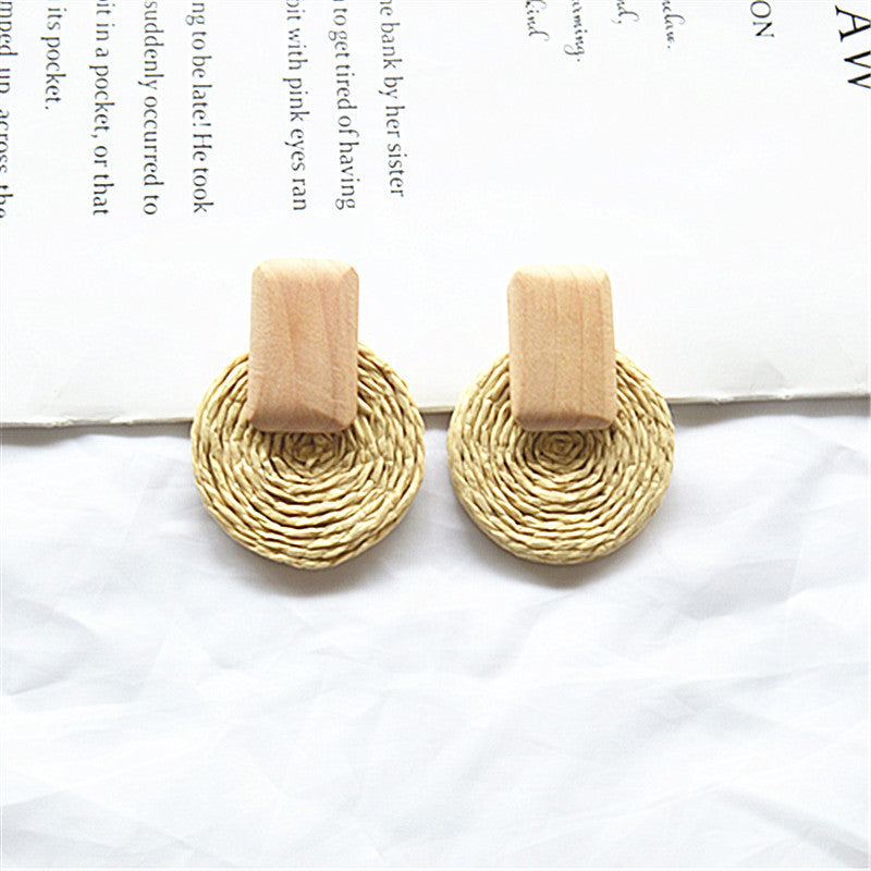 Wholesale Raffia earrings simple and sweet earrings.