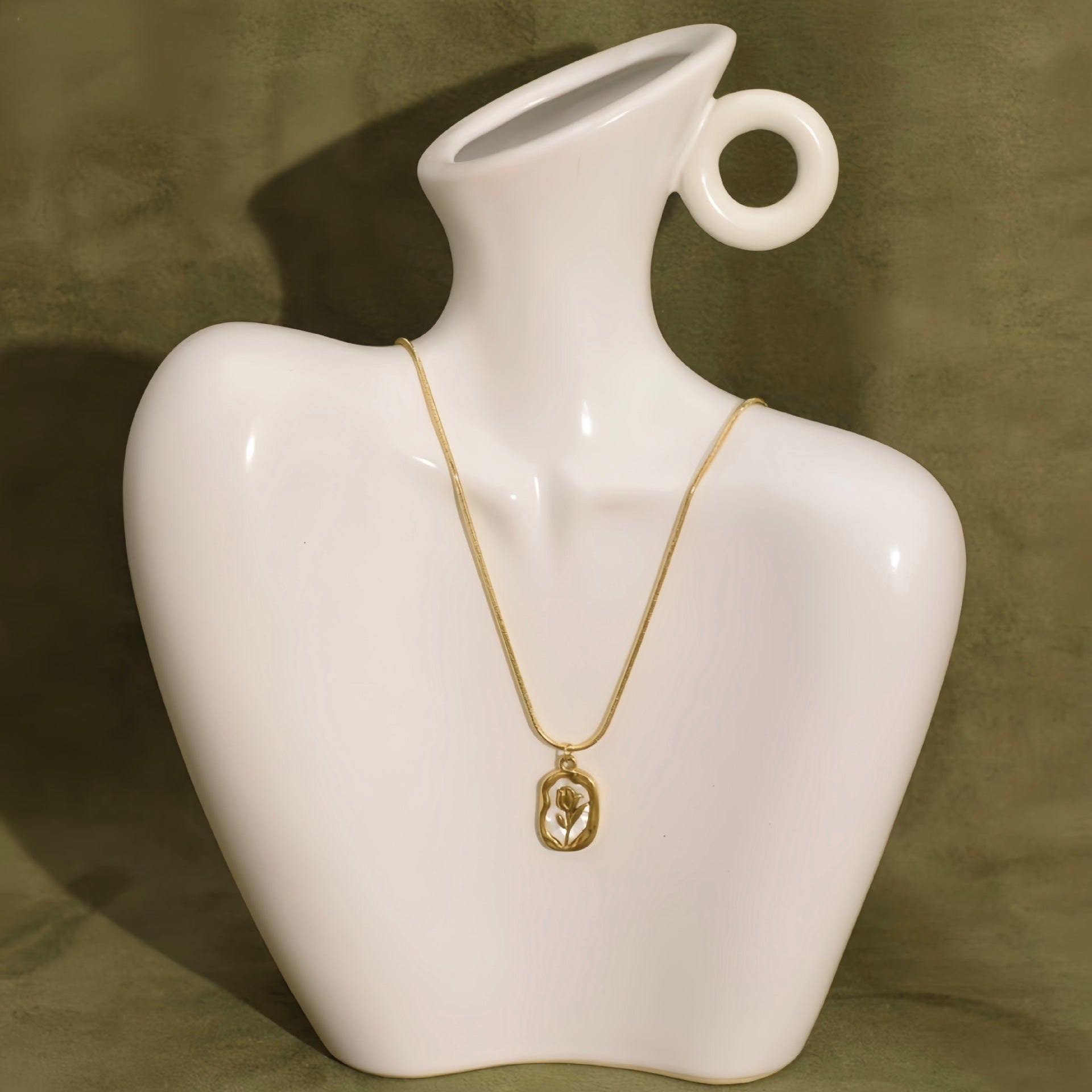 Wholesale Light Luxury  Bold Style Stainless Steel Necklace
