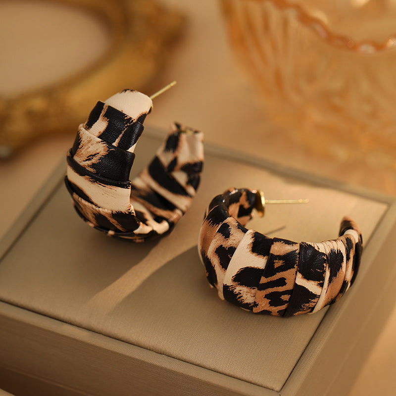 Wholesale Silver Needle Retro Leopard Print Wrap Earrings