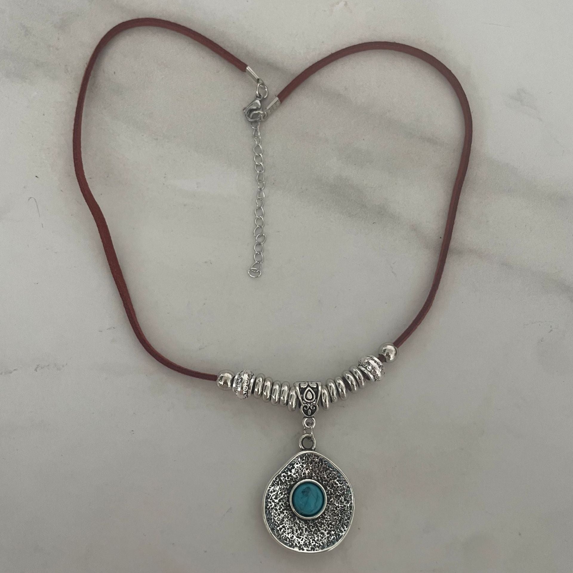 Wholesale Bohemian Antique Silver Pendant Necklace With Leather Rope Chain Fashion Jewelry Accessory For Boutique Resale