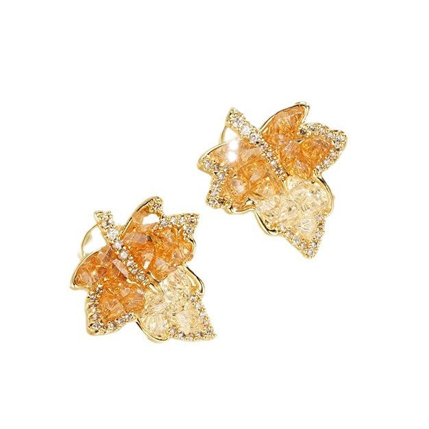 Wholesale small simple maple leaf crystal earrings