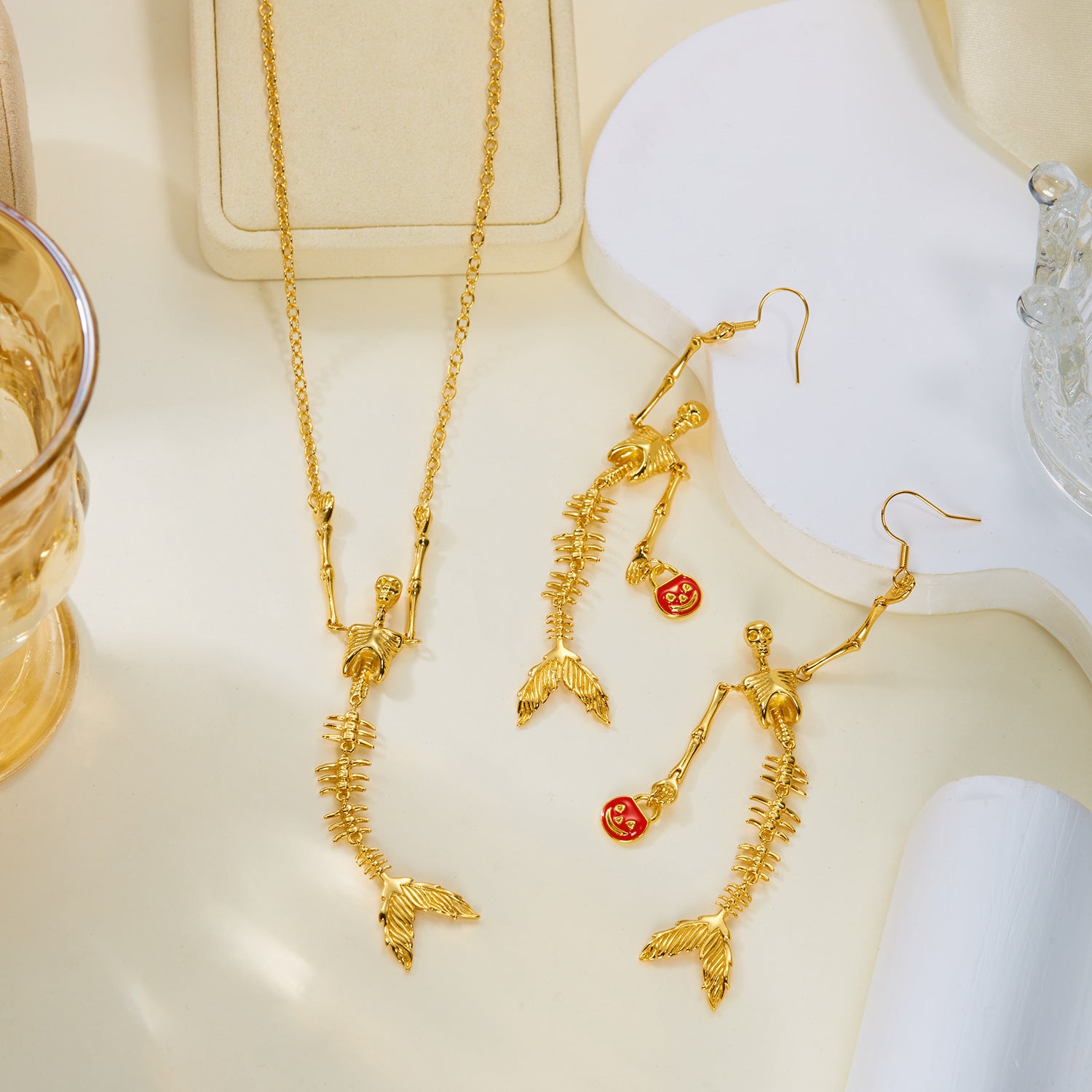 Wholesale Celestial Alloy Necklace and Earrings Set Fashion Accessory Boutique Resale Gift