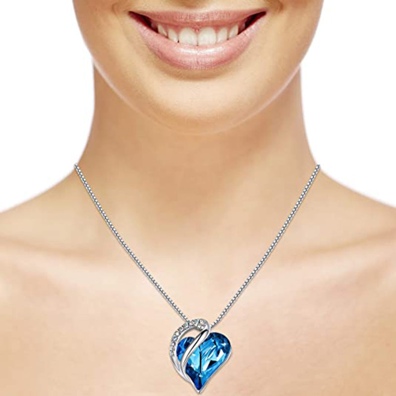 Wholesale Fashion Crystal Necklace Pendant Ocean Heart Love Necklace