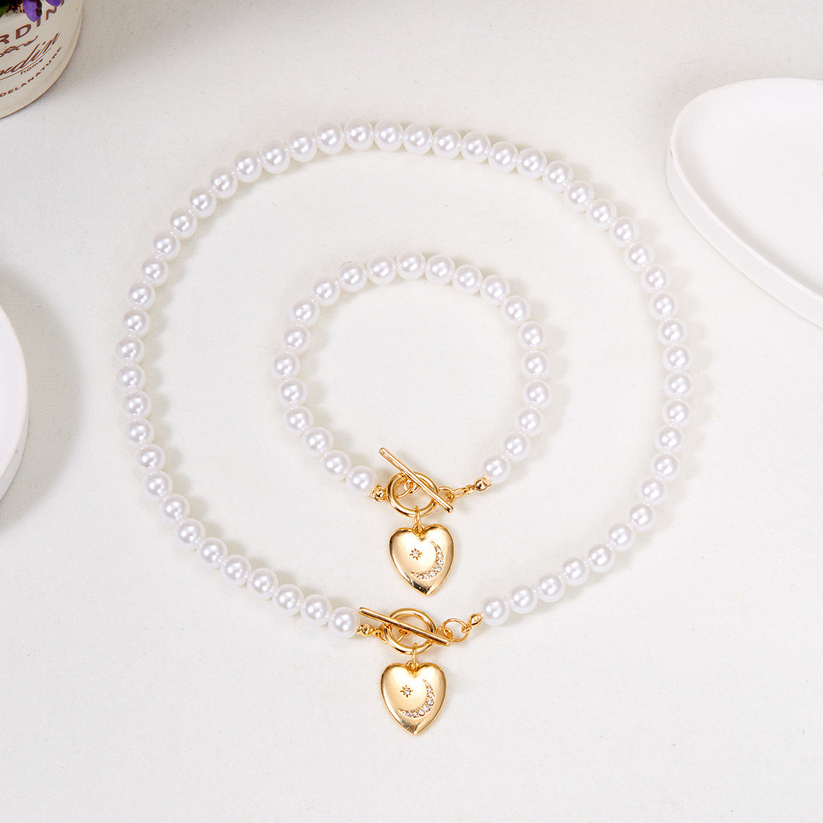 Wholesale  pearl bracelet necklace suit female light luxury love clavicle chain