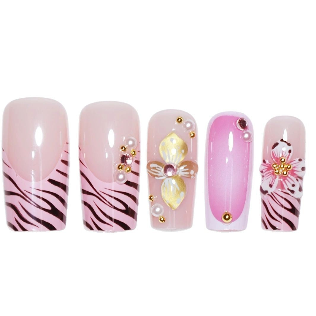 Wholesale 24 Pieces/box Leopard Flower Nails Kits Nail Stickers