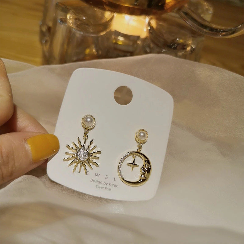 Wholesale Egyptian Sun Totem Earrings Simple Fashion  Asymmetric Earrings