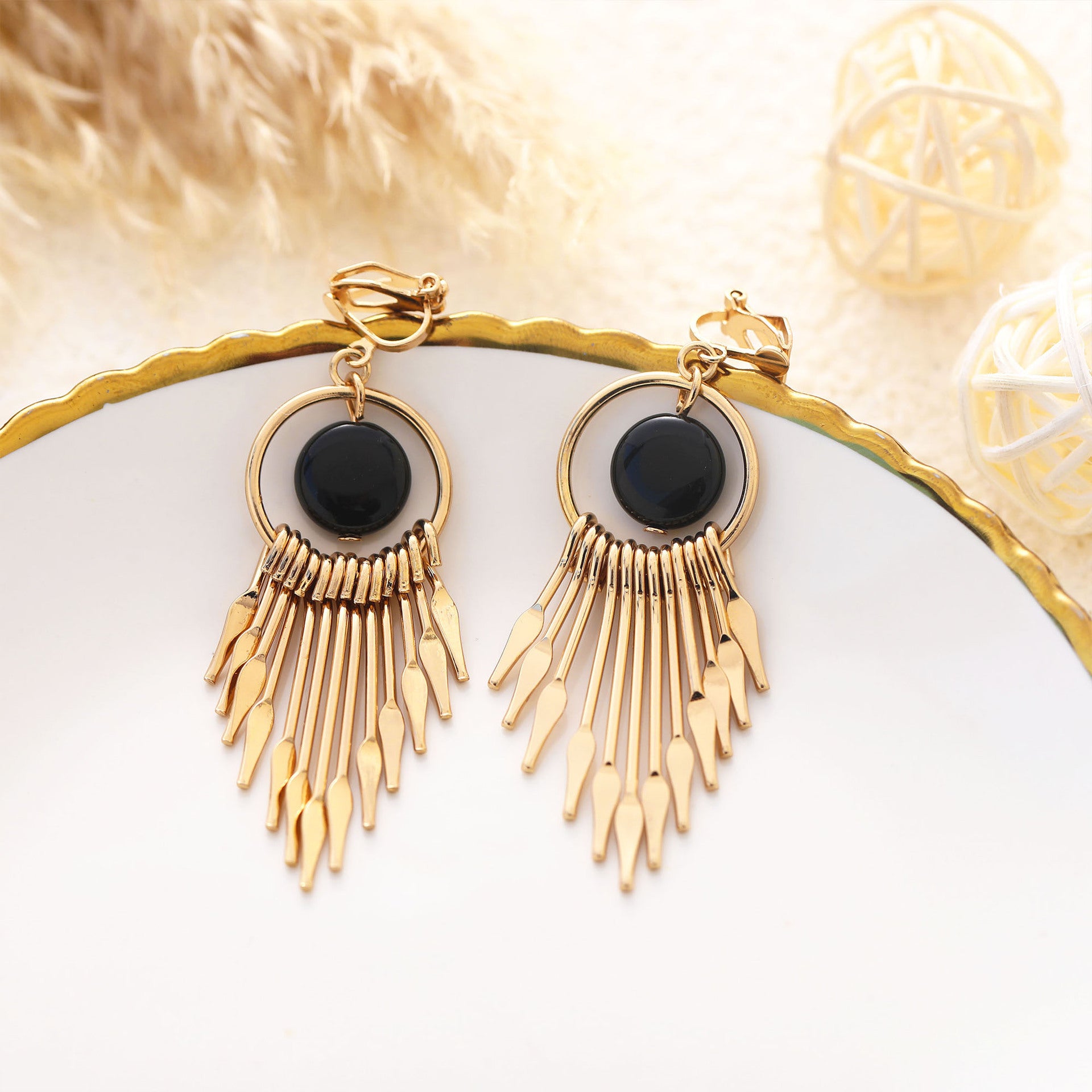 Wholesale exaggerated tassel ear clip earrings
