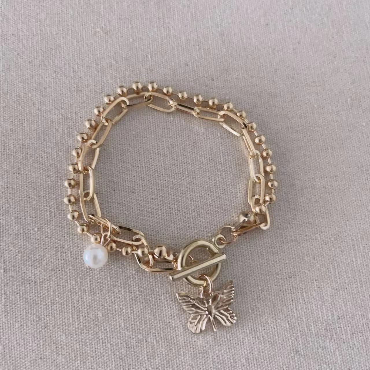 Wholesale Gold Alloy OT Buckle Pendant Bracelet Women' s Animal Zodiac Fashion Jewelry Accessory