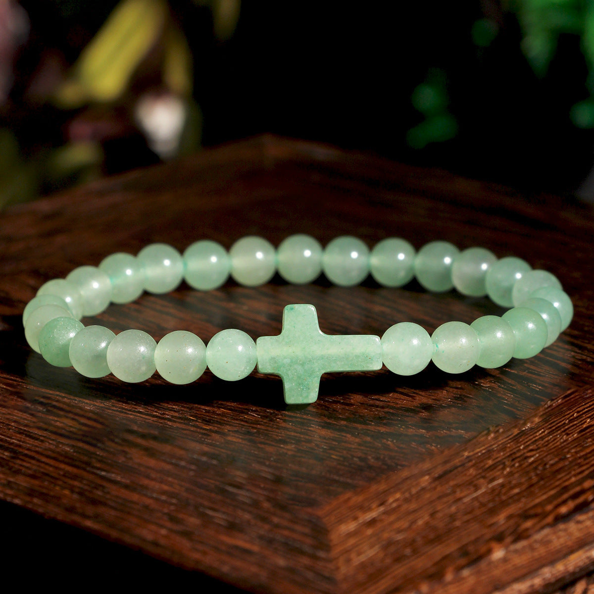 Wholesale Pink Crystal Cross Bracelet Natural Stone Beaded Jewelry Accessory for Everyday Wear