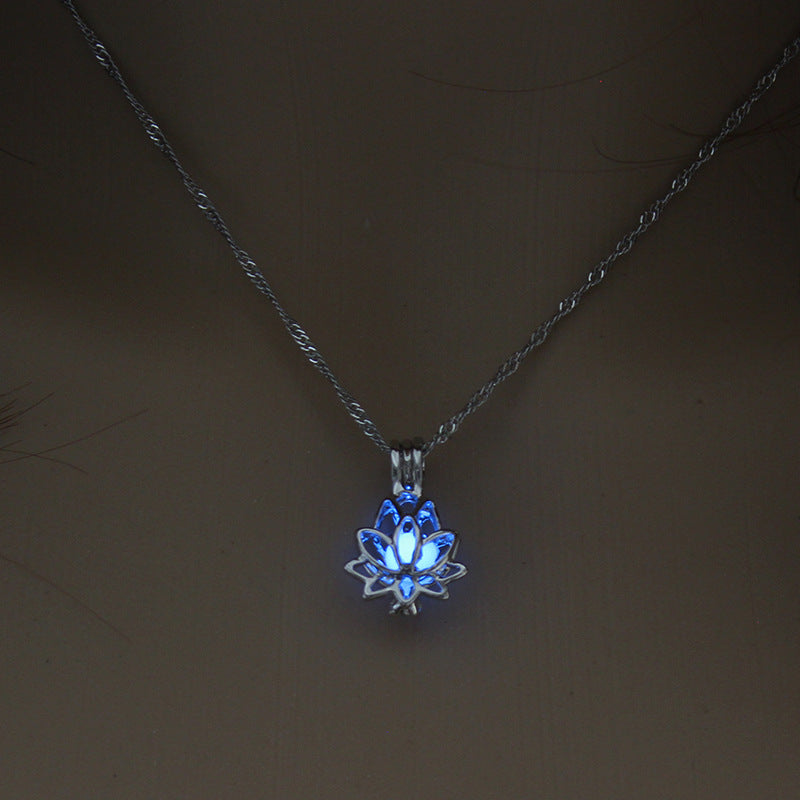Wholesale Luminous Hollow Halloween Alloy Necklaces ACC-NE-NuoM001