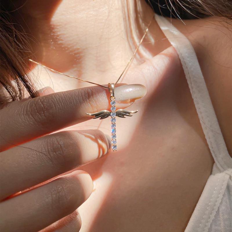 Wholesale  diamond cross necklace