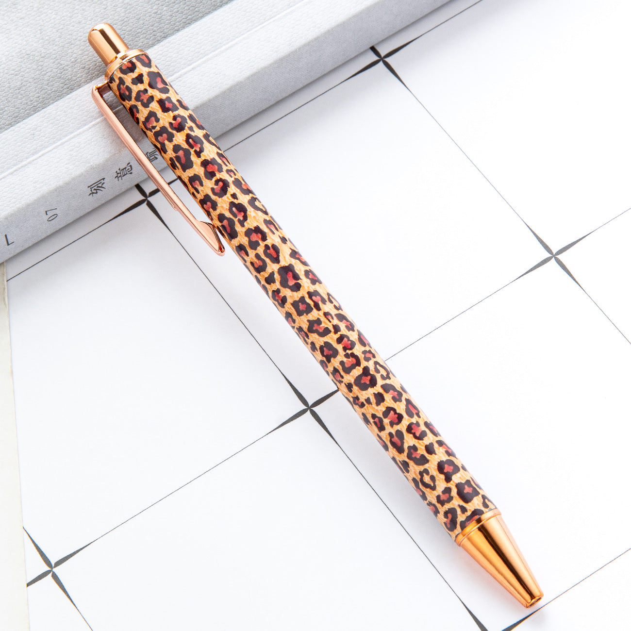 Wholesale Back to School floral film pen multi-color cartoon cute leopard ballpoint pen
