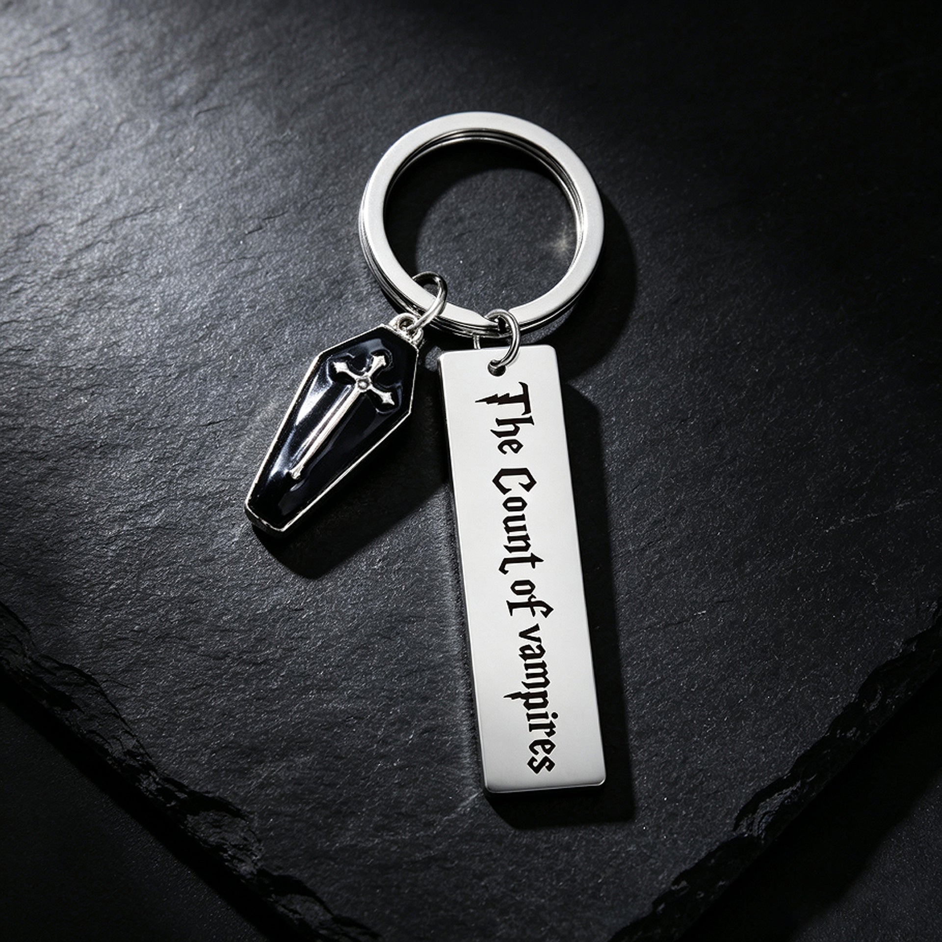 Wholesale Titanium Steel Vampire Count Queen Couple Keychain  Car Key Accessory Stylish Gift
