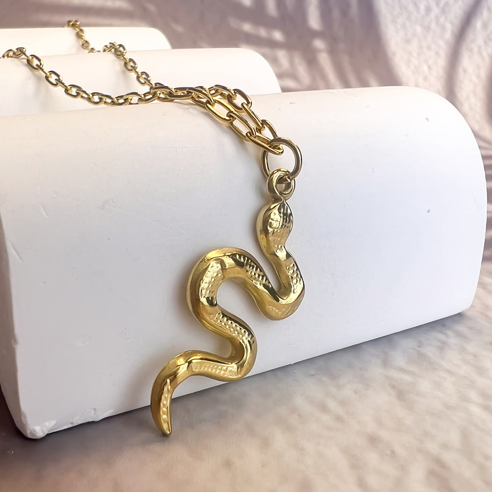 Wholesale Geometric Pattern Snake Stainless Steel 18K Gold Plated Necklaces ACC-NE-Youbi002