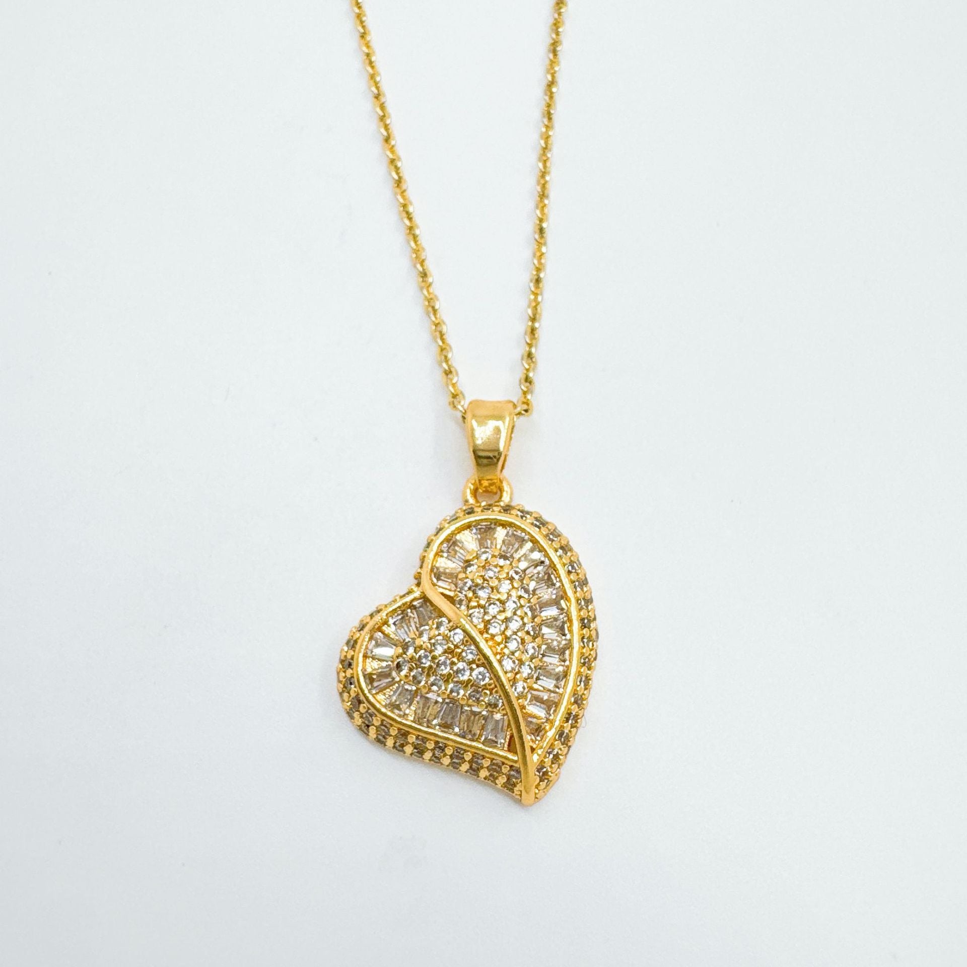 Wholesale Sweet Love Micro-Inlaid Zircon Pendant Necklace,  Gold Plated Copper,  Fashion Accessory