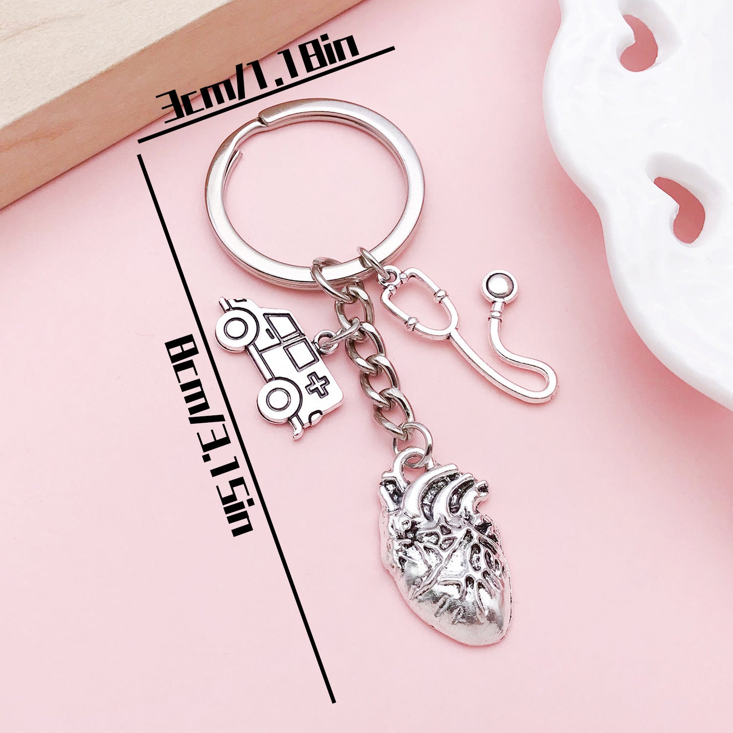 Wholesale Antique Silver Alloy Medical Syringe Stethoscope Keychain Red Heart EKG Design Creative Gift Car Key Accessory