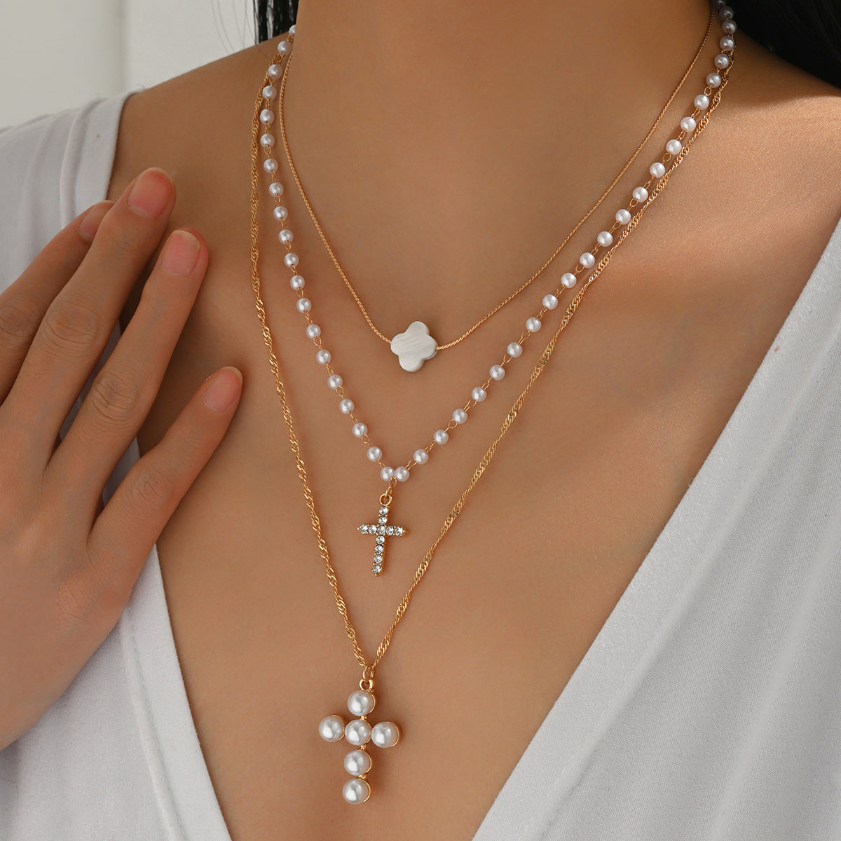 Wholesale rhinestone pearl cross pendant necklace