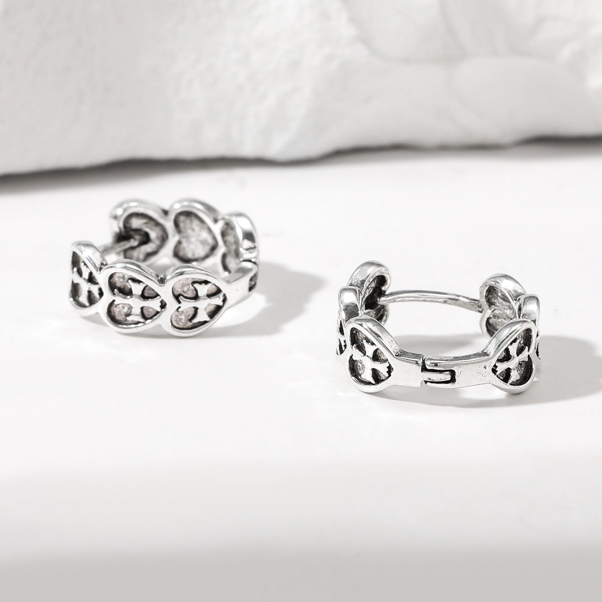 Wholesale  retro  love cross earrings