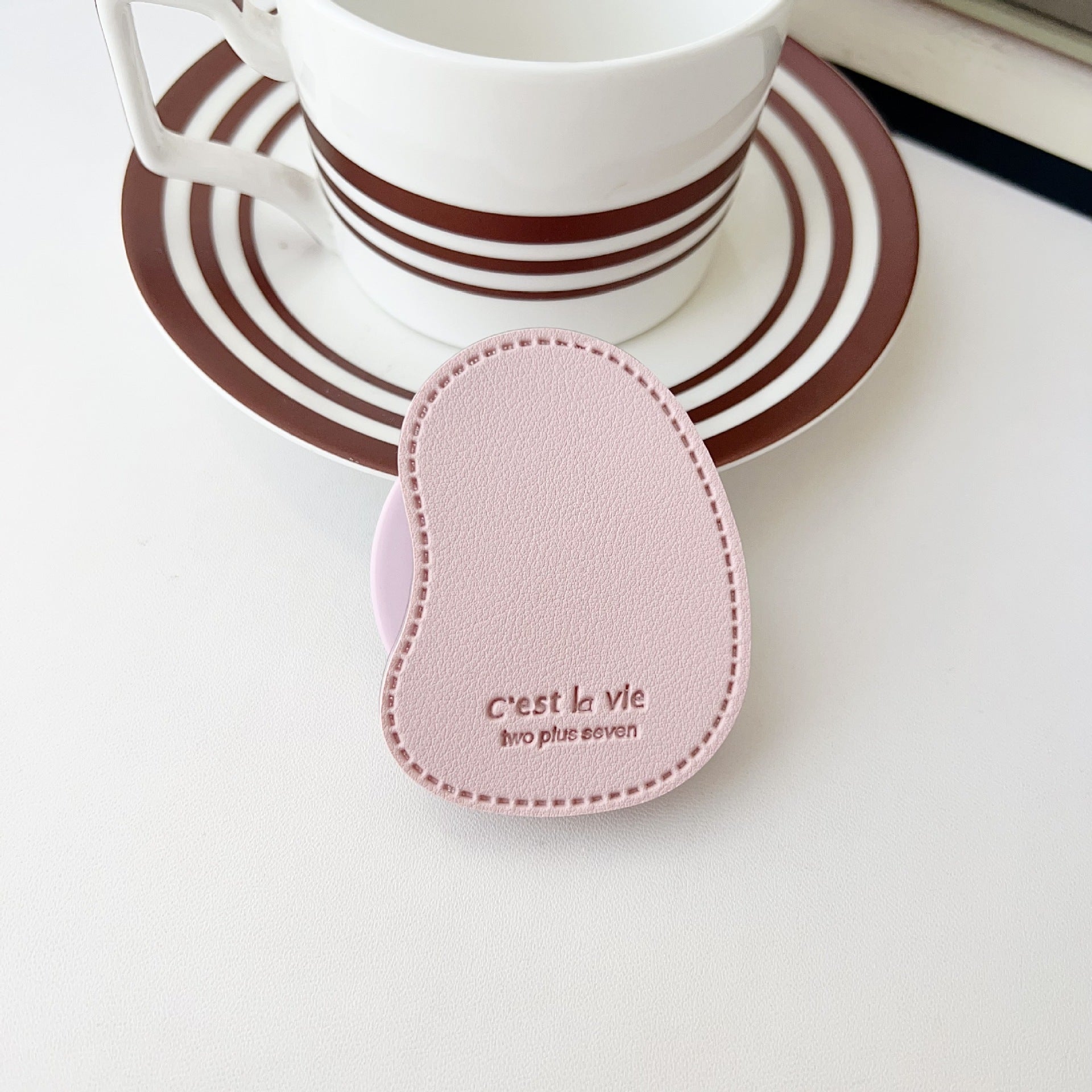 Wholesale Film-textured potato-shaped creative phone holder