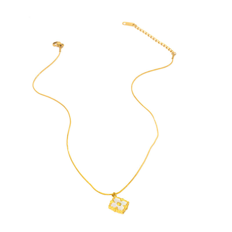 Wholesale Shell Four Leaf Flower Necklace ACC-NE-Xiangou003