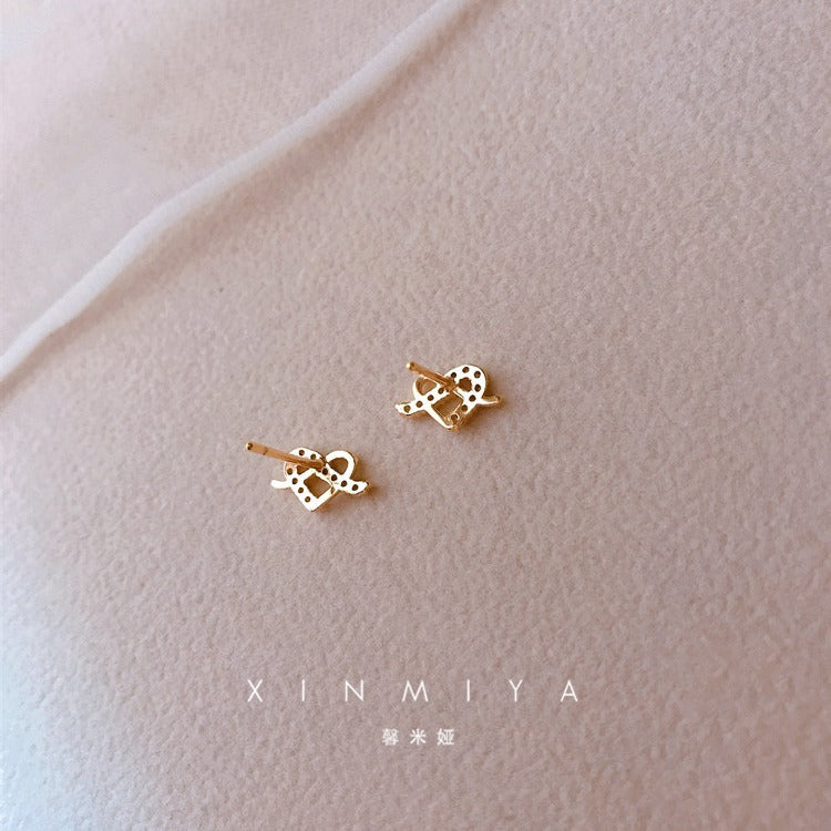 Wholesale S925 Silver Needle Love Earrings