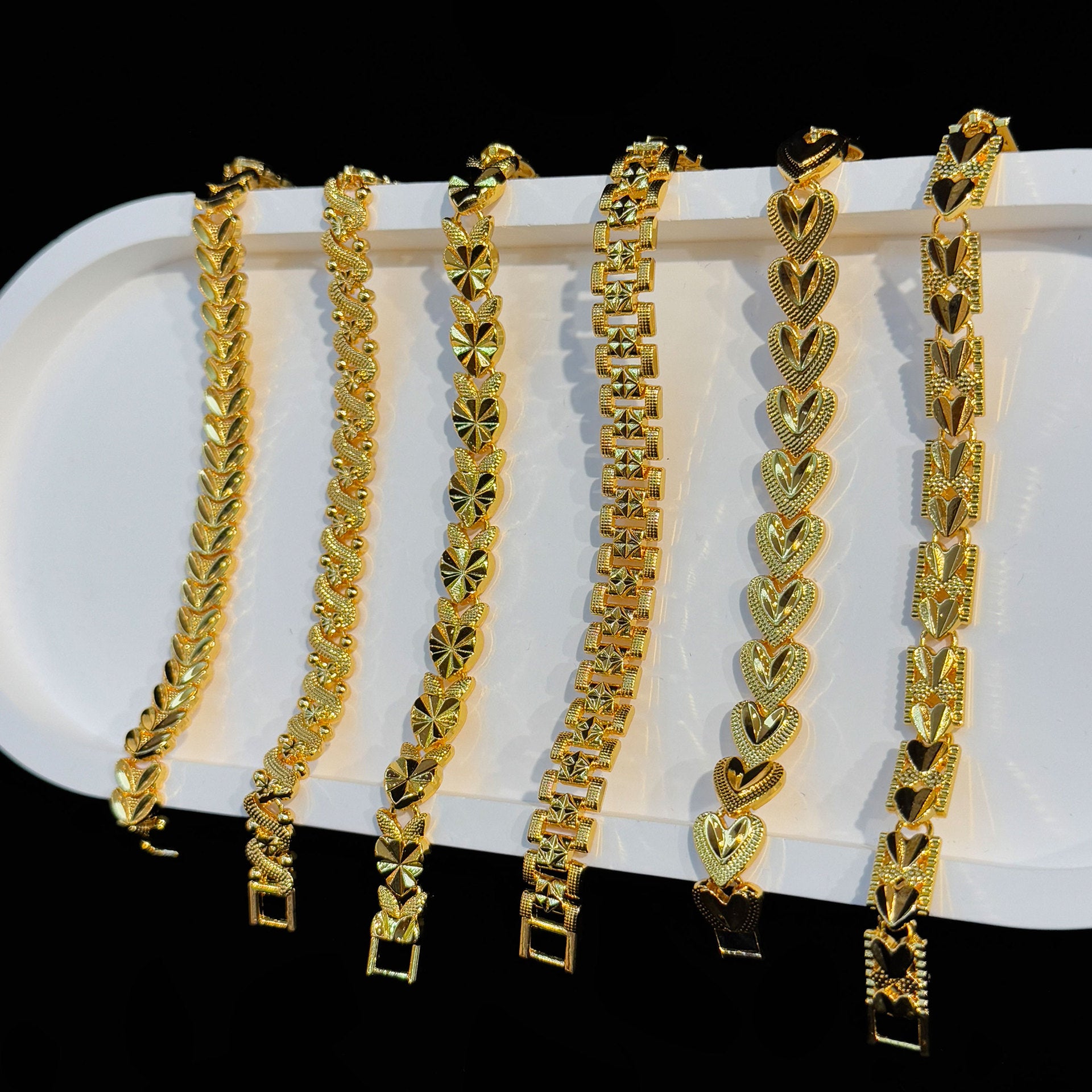 Wholesale Middle Eastern Retro Heart Geometric Chain Bracelet Gold Plated Alloy Women' s Jewelry Accessory Gift
