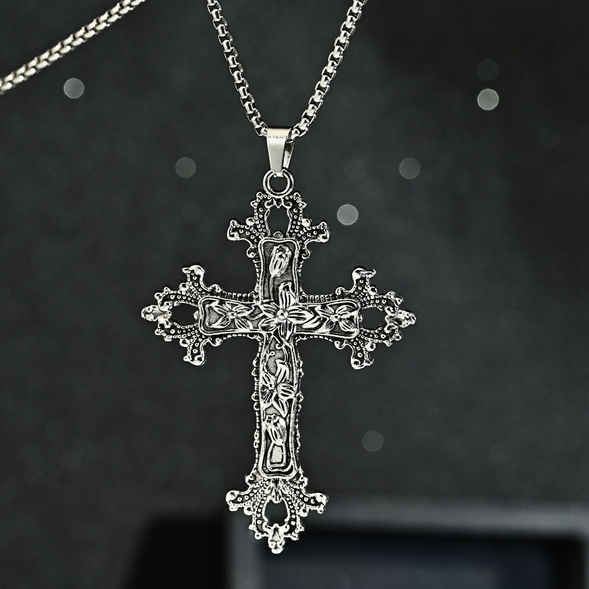 Wholesale Antique Silver Zinc Alloy Cross Necklace Hip Hop Punk Pendant Trendy Jewelry Accessory Gift Resale