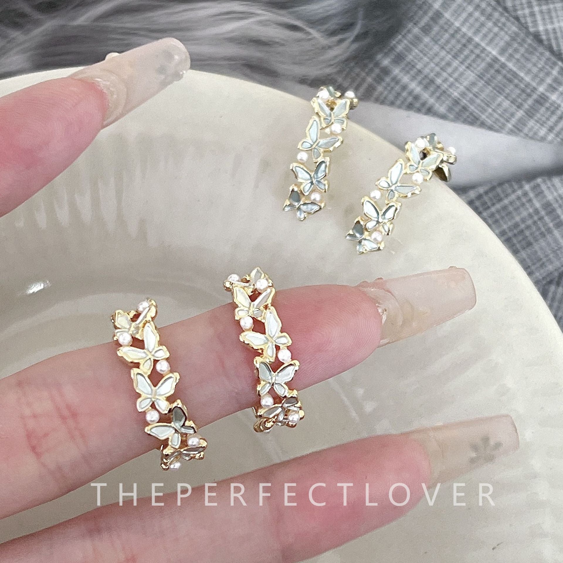 Wholesale Smart Pearl Butterfly Arc Earrings ACC-ES-ZhiRui007