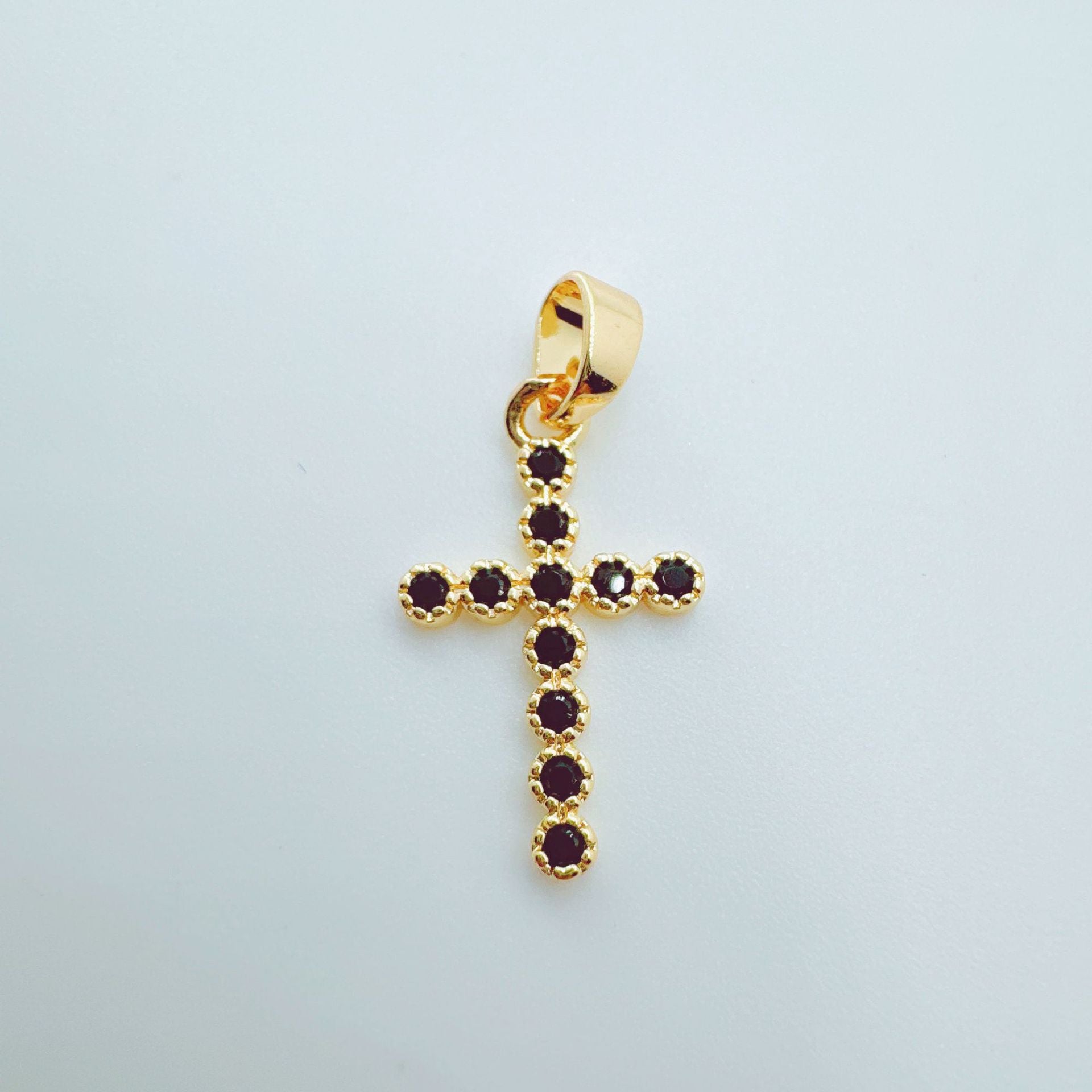 Wholesale =Micro-set Zircon Cross Pendant Necklace Copper Electroplated Fashion Accessory