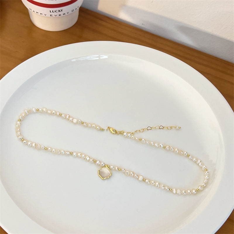 Wholesale  pearl shell freshwater pearl necklace