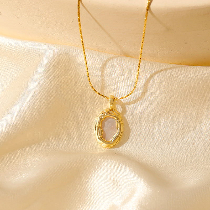 Wholesale  simple daily irregular white shell necklace stainless steel plated 18k color retaining clavicle chain