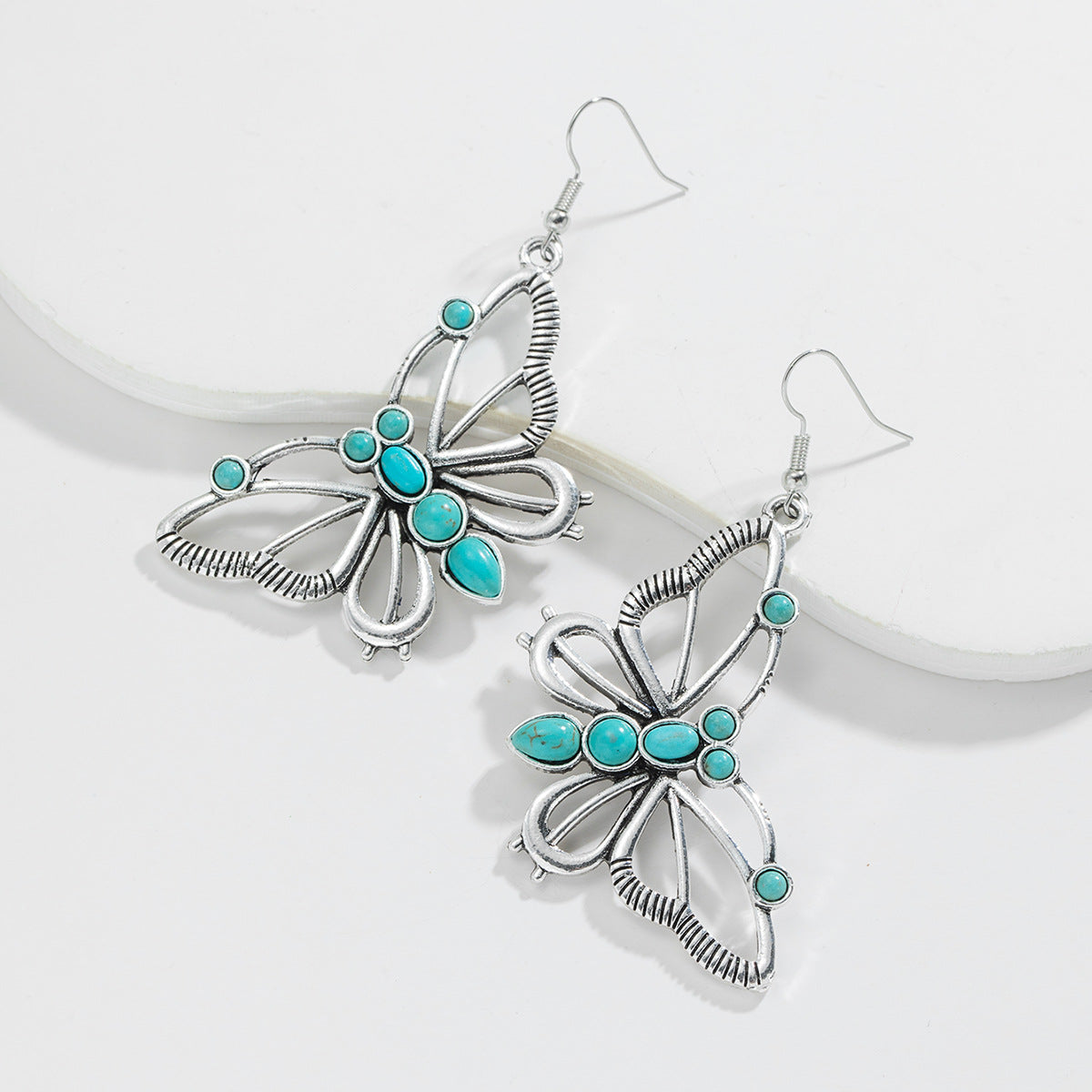 Wholesale Vintage Alloy Butterfly Hollow Dangle Earrings Fashion Jewelry for Women