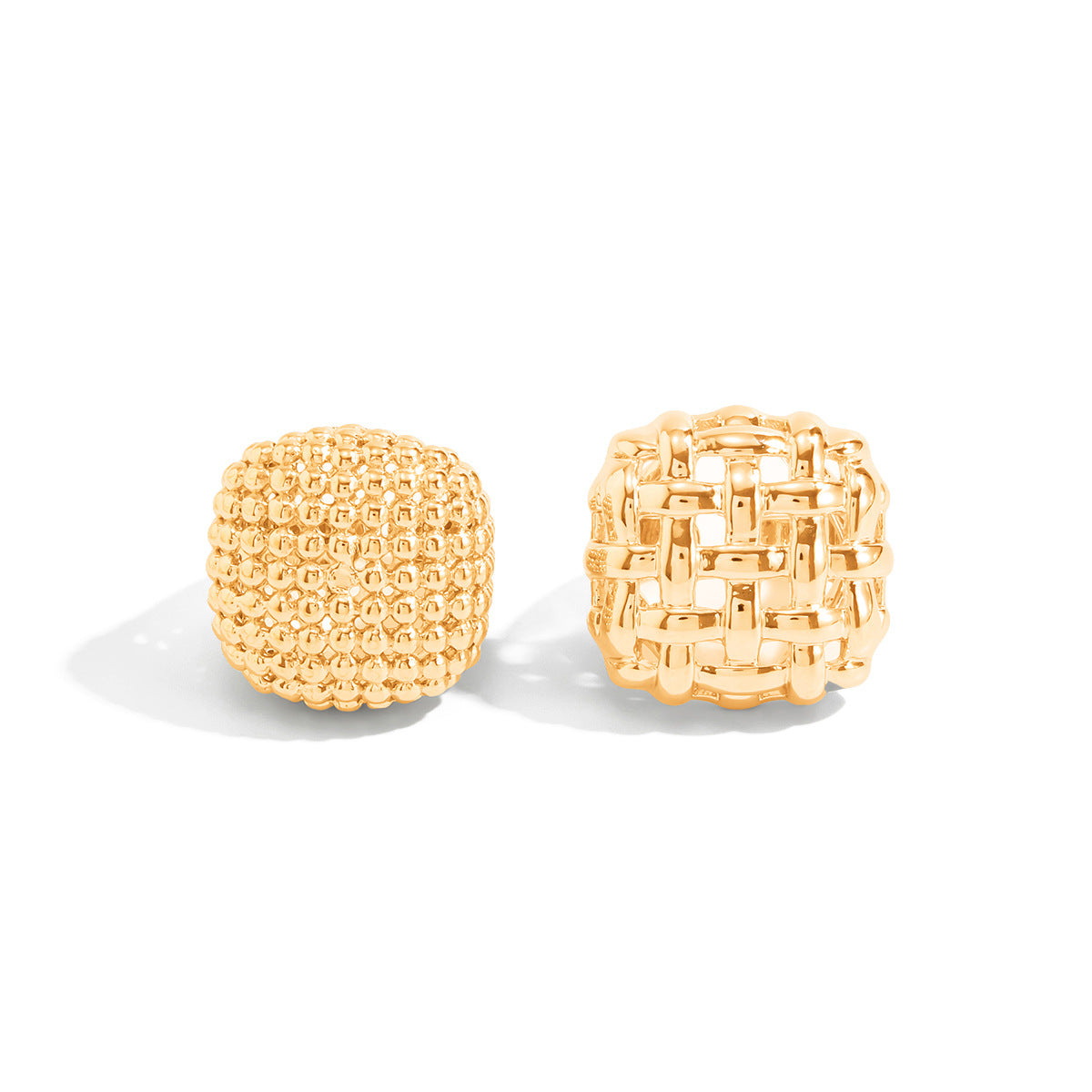 Wholesale Retro Metal Braided Open Ring Design Geometric Cut Out Round Earrings