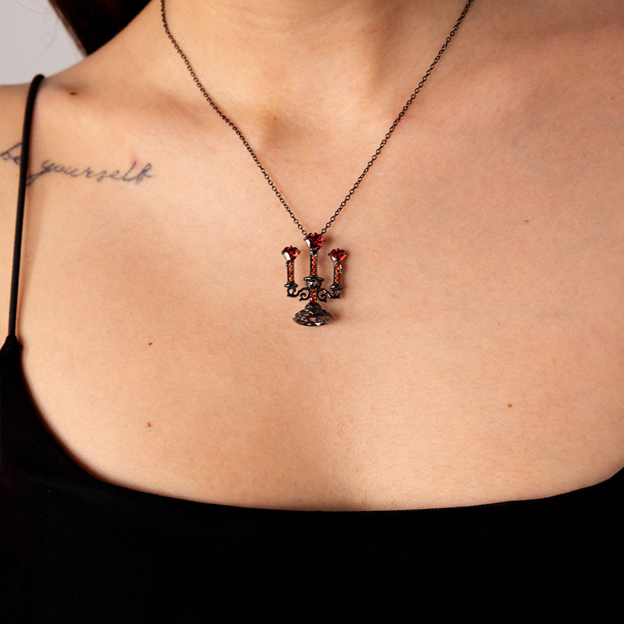 Wholesale  Retro Hollow Candlestick Clavicle Chain Gothic Heart-Shaped Diamond  Necklace