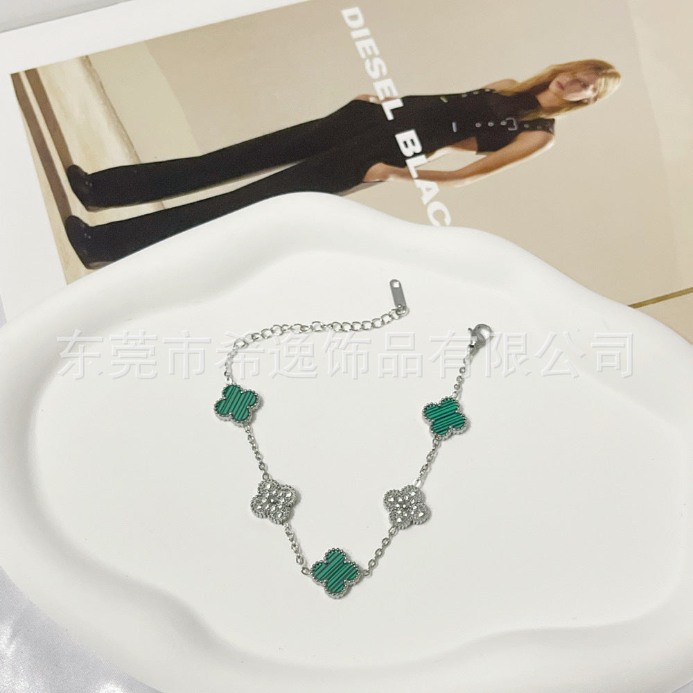 Wholesale Trendy Four-Leaf Clover Rhinestone Bracelet Titanium Steel Jewelry for Office Ladies Everyday Wear Gift