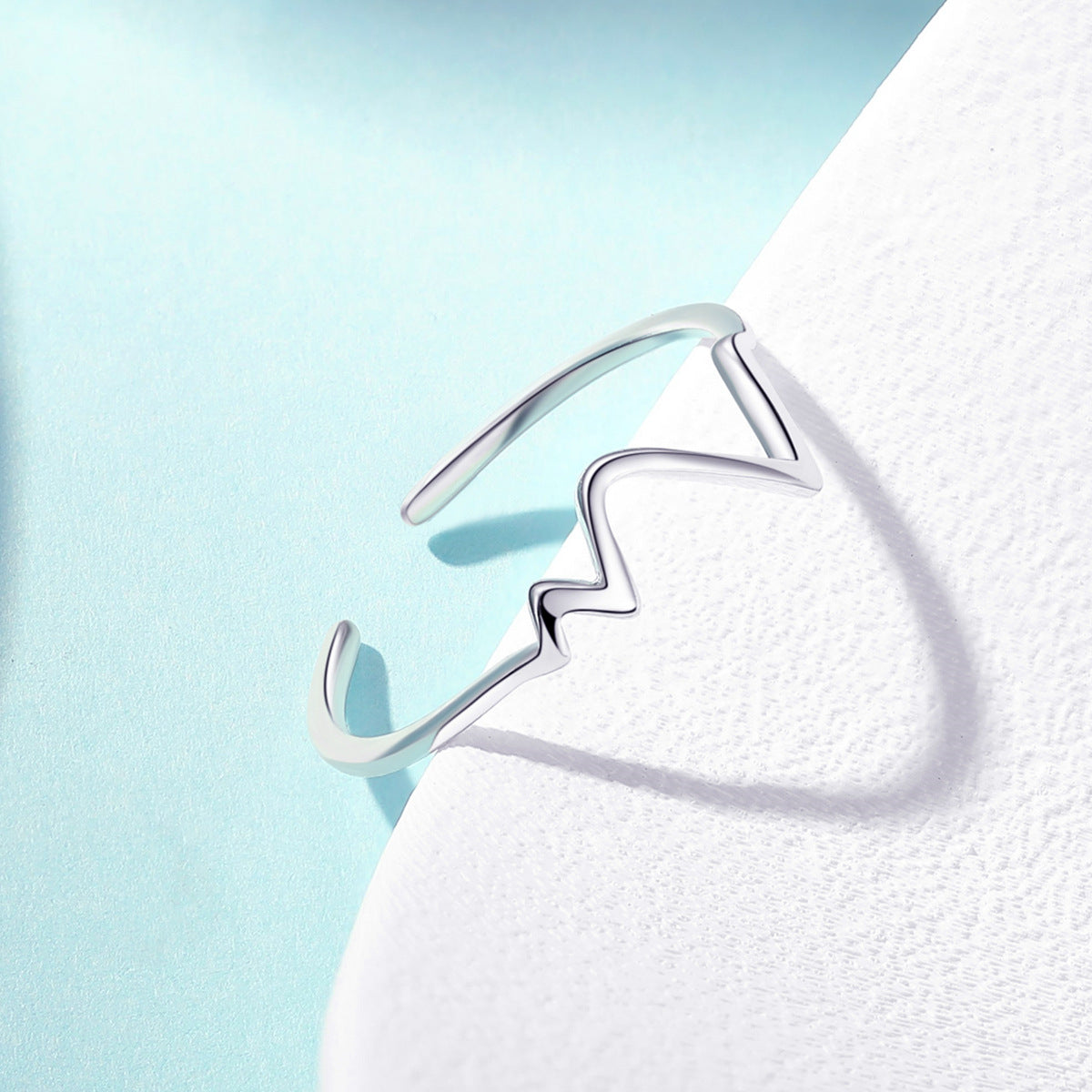 Wholesale  Sterling Silver Heart Ring  Light Luxury  Personality Open Ring