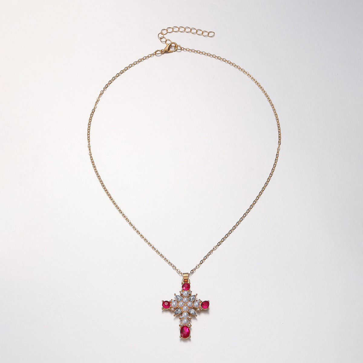 Wholesale Minimalist Cross Pendant Necklace with Rhinestones Zinc Alloy Electroplated Jewelry Accessory for Women Boutique Resale